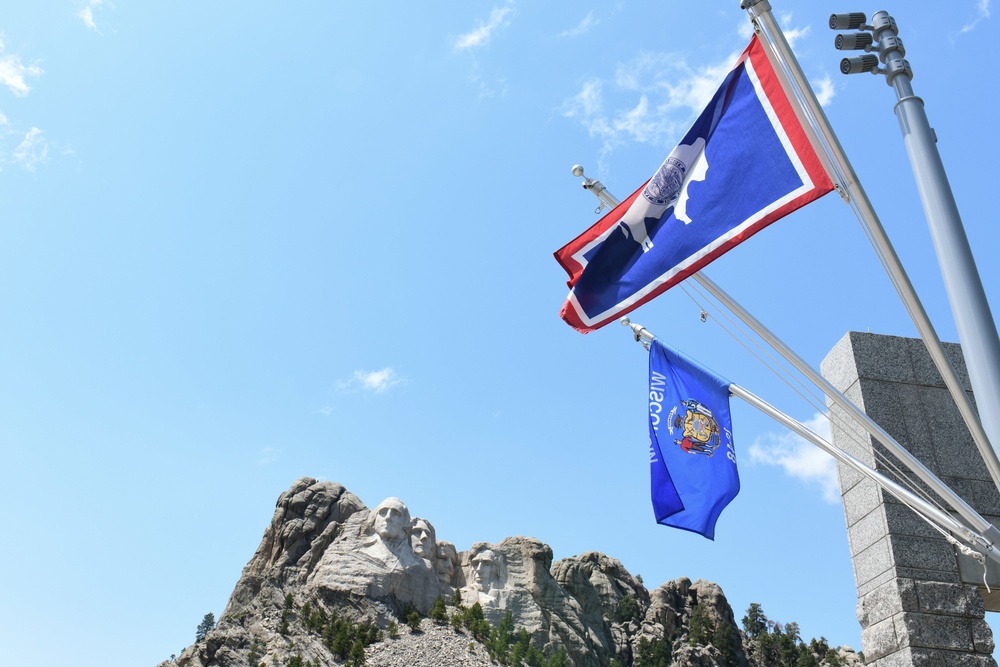 Wyoming Wanderers: A historic tour around Mount Rushmore