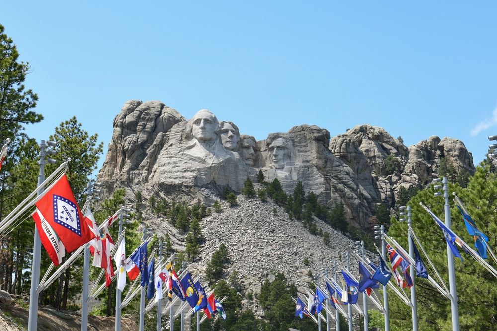 Wyoming Wanderers: A historic tour around Mount Rushmore