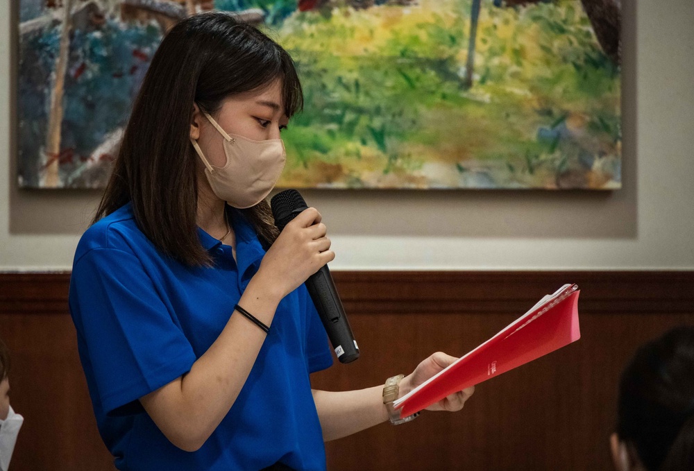 Japanese Students and US members participate in a women’s leadership panel in the US military