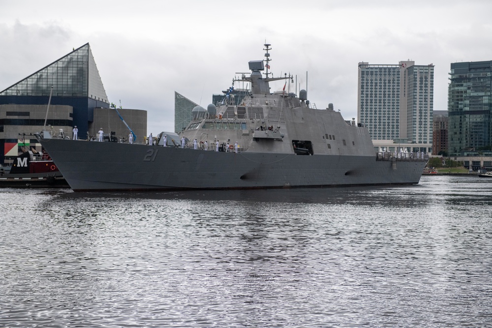 USS Minneapolis-Saint Paul Enters the Baltimore Inner Harbor