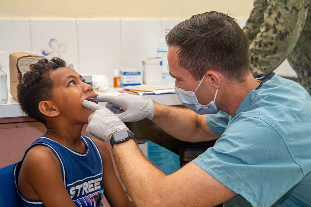 Pacific Partnership 2022 conducts dental exams at Mataniko Dental Clinic