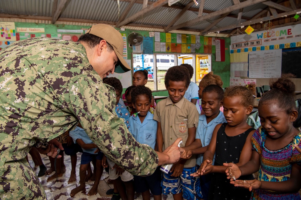 Pacific Partnership 2022 Medical Professionals visit Naha SDA Primary School