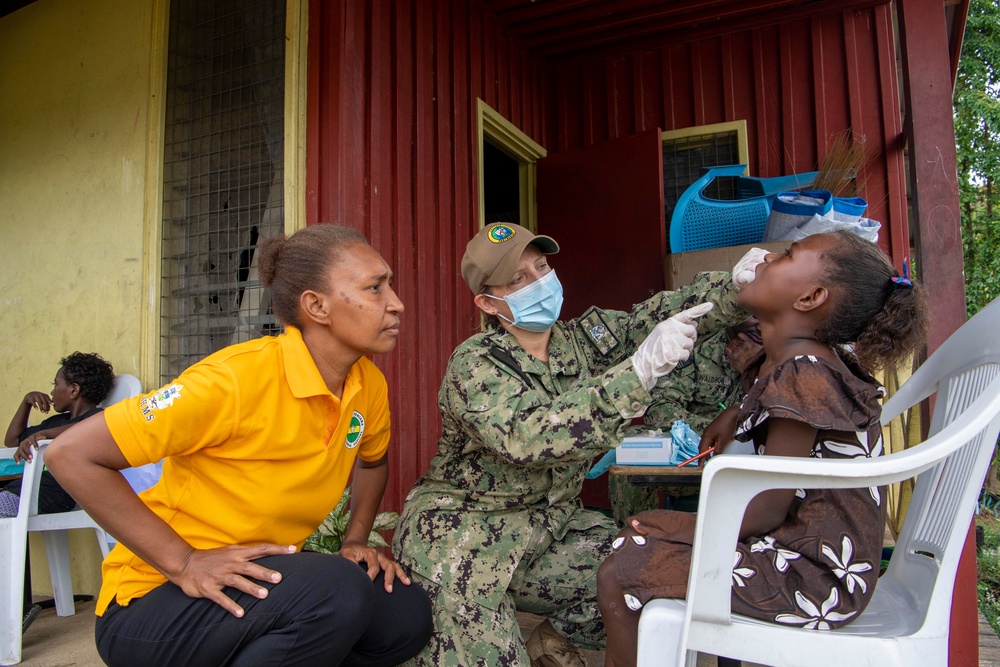 Pacific Partnership 2022 Dental Professionals visit Naha SDA Primary School