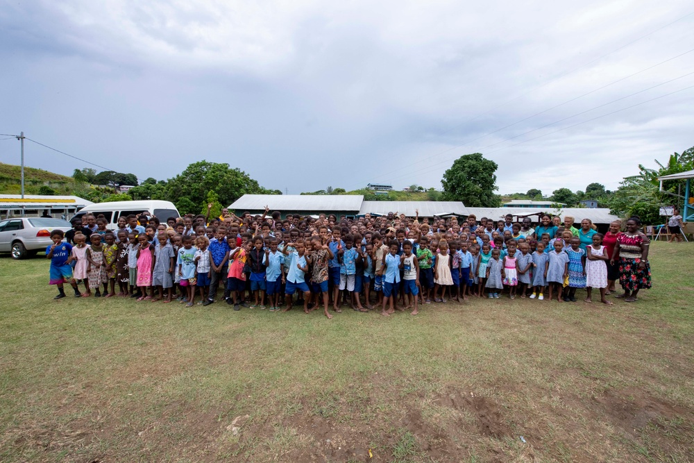 Pacific Partnership 2022 Medical and Dental Professionals visit Naha SDA Primary School