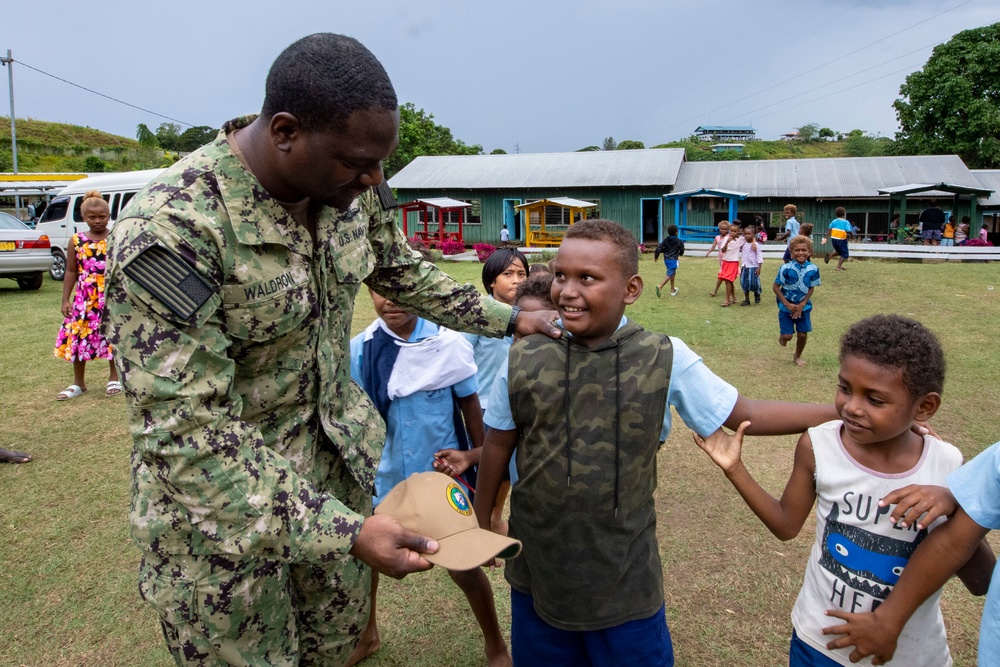 Pacific Partnership 2022 Medical and Dental Professionals visit Naha SDA Primary School