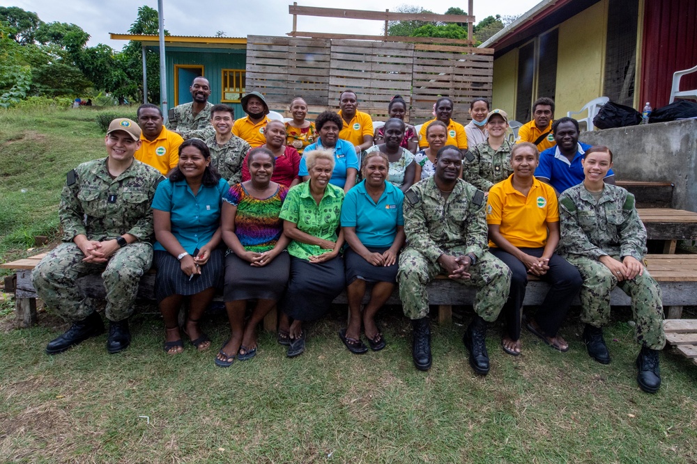 Pacific Partnership 2022 Medical and Dental Professionals visit Naha SDA Primary School