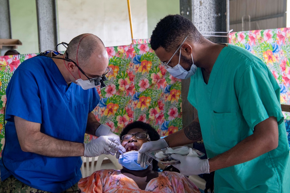 Pacific Partnership 2022 dental professionals conduct dental services at Maranatha Hall