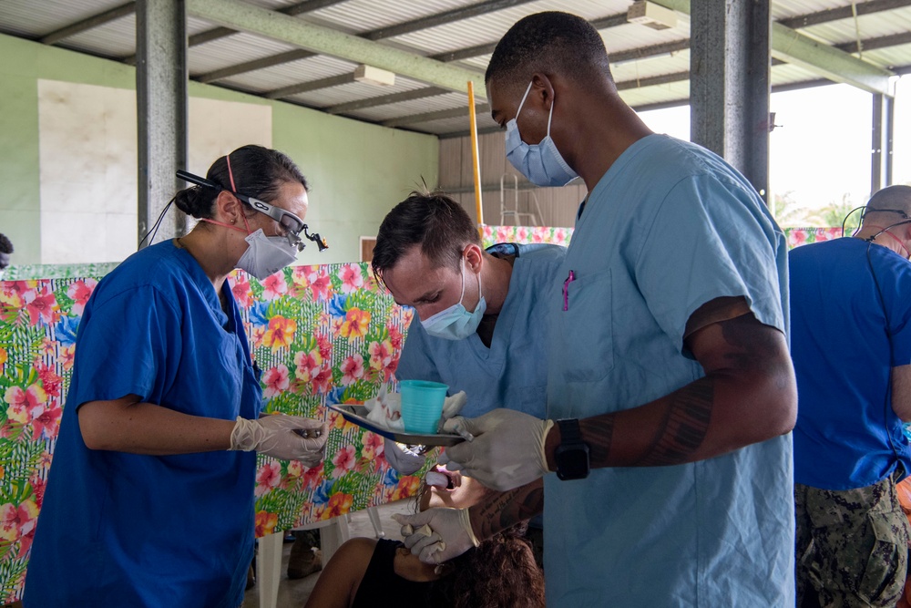 Pacific Partnership 2022 dental professionals conduct dental services at Maranatha Hall