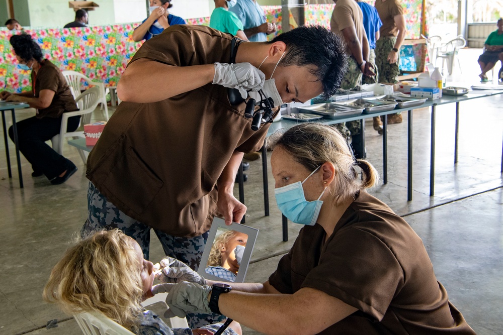 Pacific Partnership 2022 dental professionals conduct dental services at Maranatha Hall