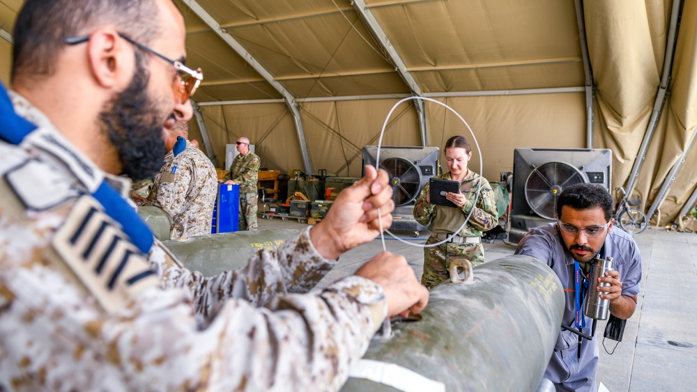 Integrated Bomb Build