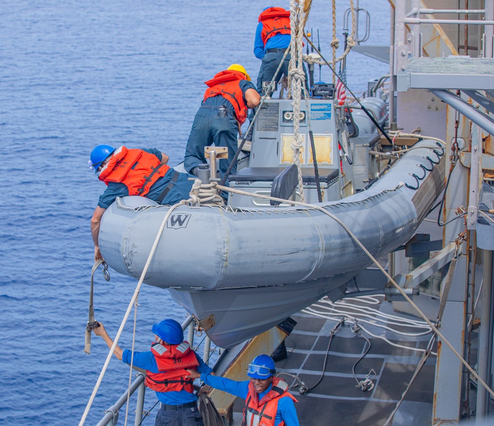 USS Antietam (CG 54) Small Boat Operations