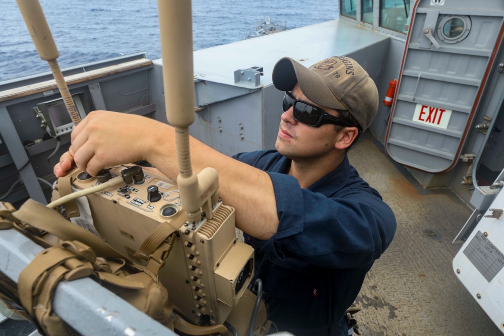 USS Higgins Transits Balabac Strait