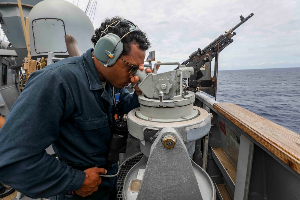 USS Higgins Transits Balabac Strait