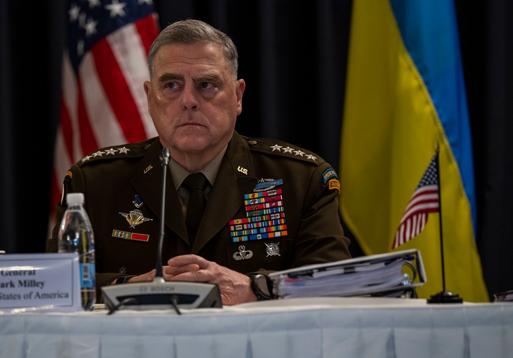 US Secretary of Defense hosts world leaders for fifth UDCG