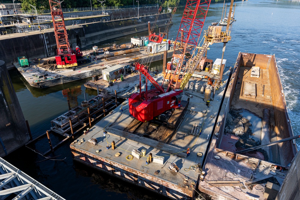 Montgomery Locks and Dam open house invites state officials, industry partners to showcase upcoming construction