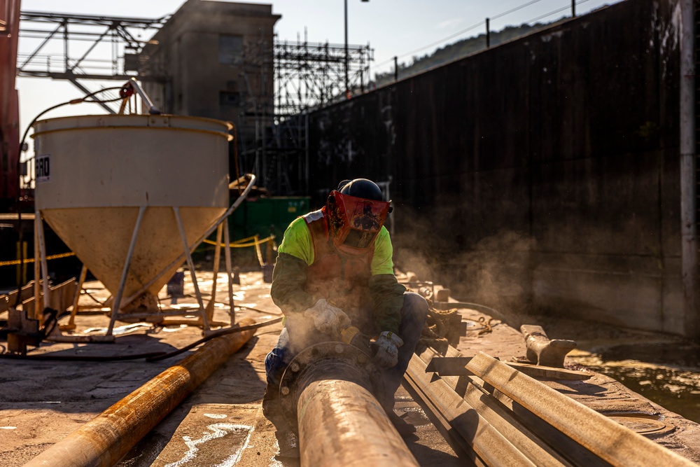 Montgomery Locks and Dam open house invites state officials, industry partners to showcase upcoming construction