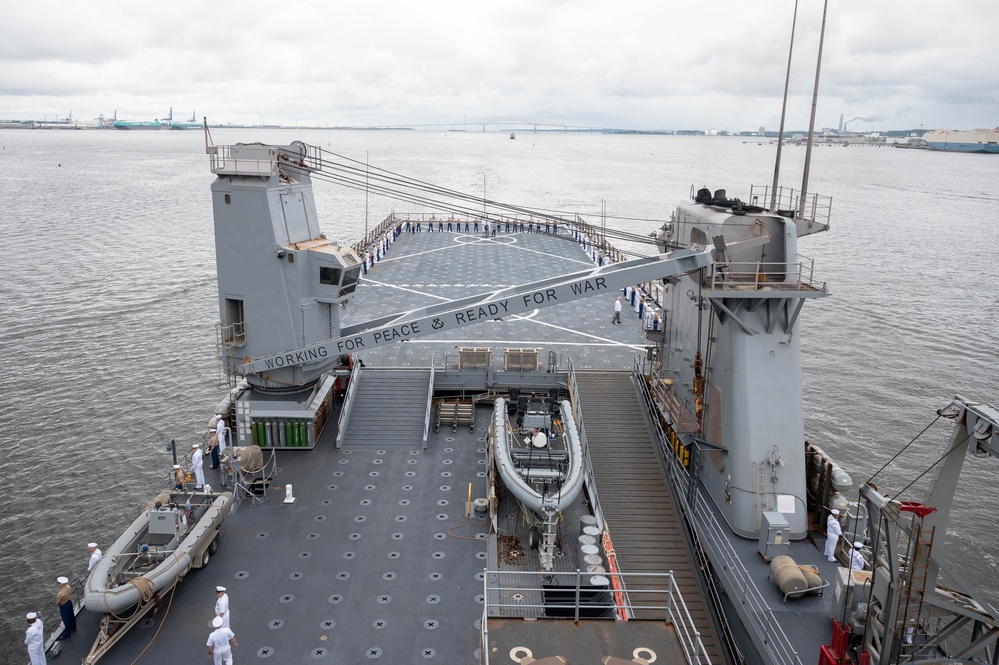 USS Carter Hall Arrives at Baltimore for Maryland Fleet Week and Flyover 2022