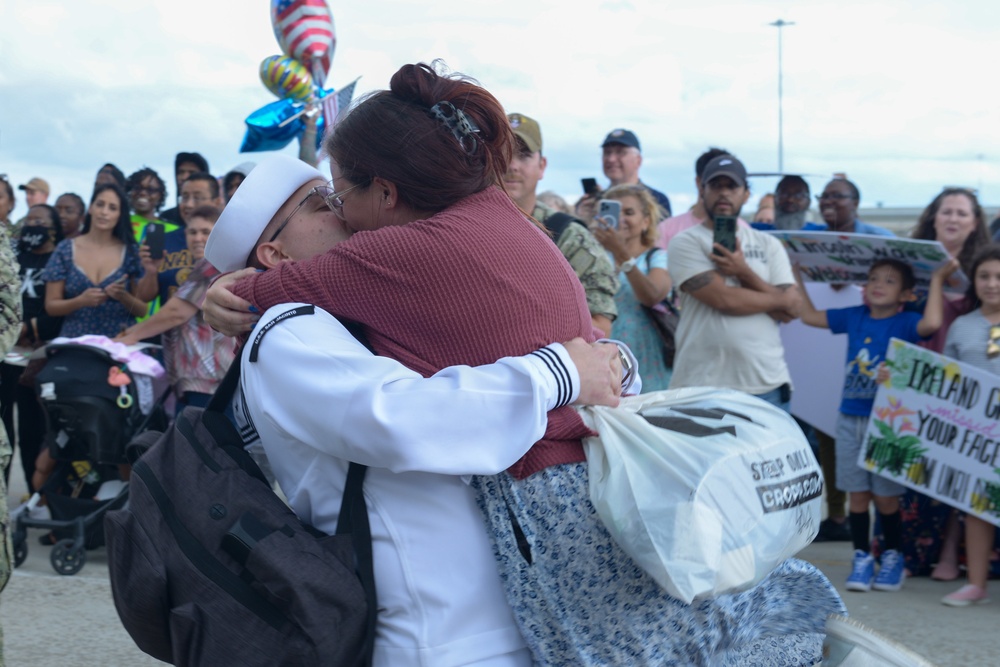 USS San Jacinto (CG 56) Homecoming