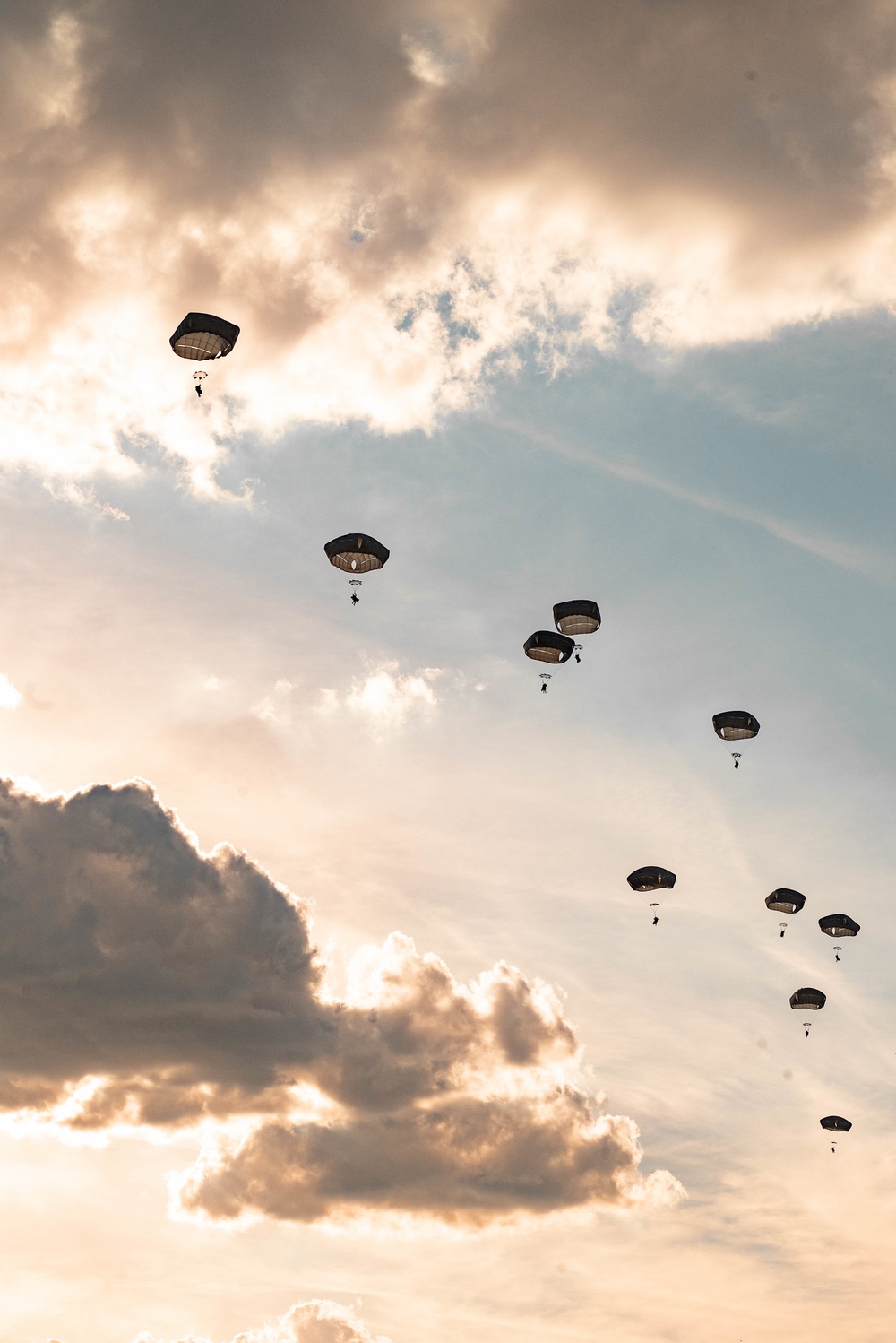 173rd IBCT ABN Soldiers Jump into HTA