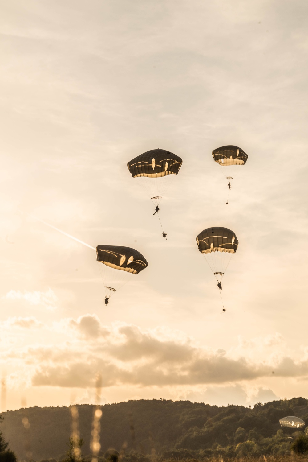 173rd IBCT (ABN) Paratroopers Land in Germany