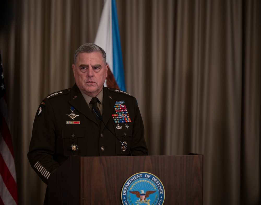 US Secretary of Defense hosts world leaders for fifth UDCG