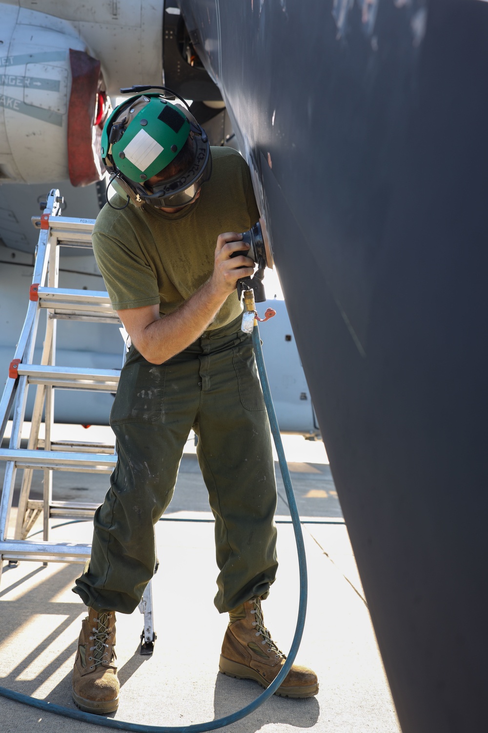 The Underdogs of Aviation: The Maintenance Crews