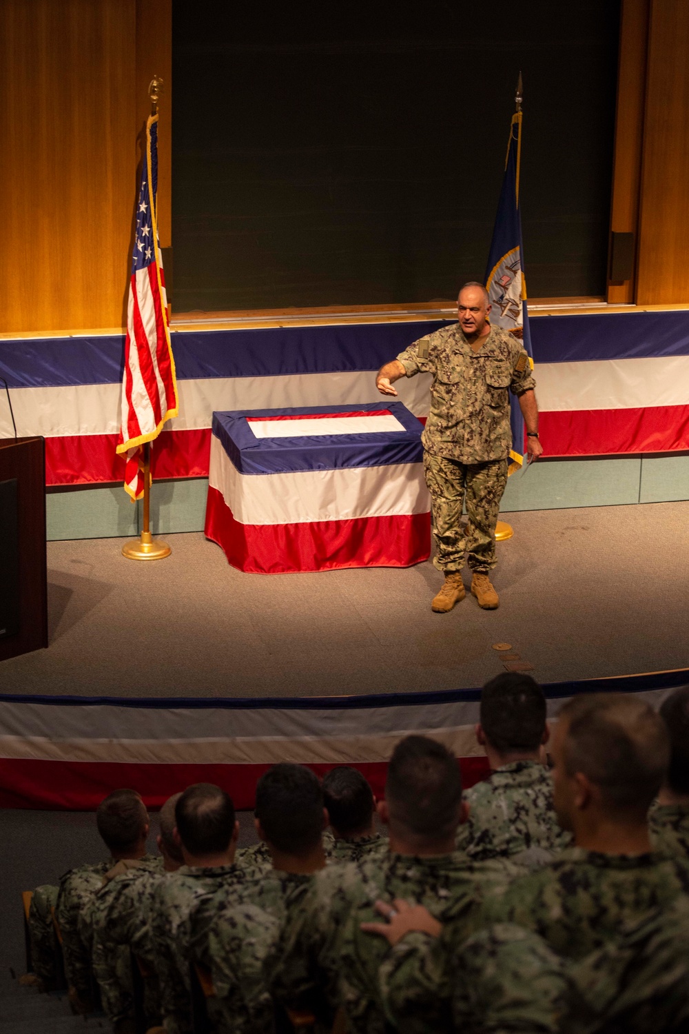 U.S. Strategic Command Commander Visits Kings Bay