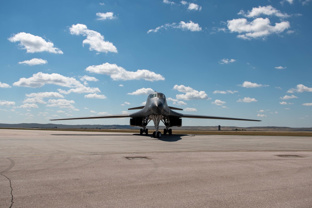 DVIDS - Images - B-1B Lancers From Ellsworth Participate In Long ...