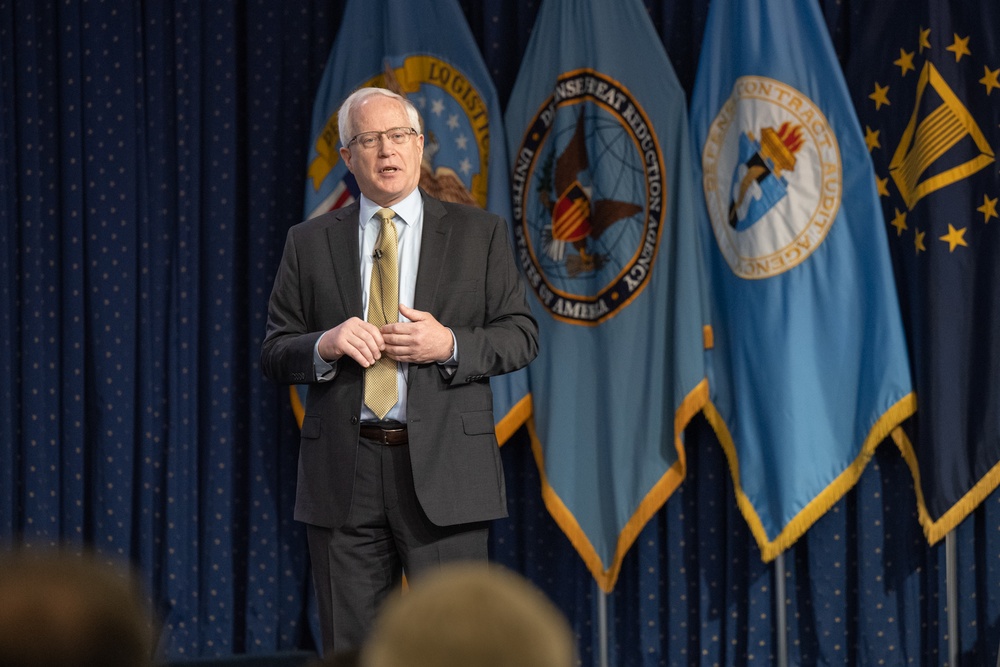 DLA’s partnership with FEMA highlighted during National Preparedness Month kickoff