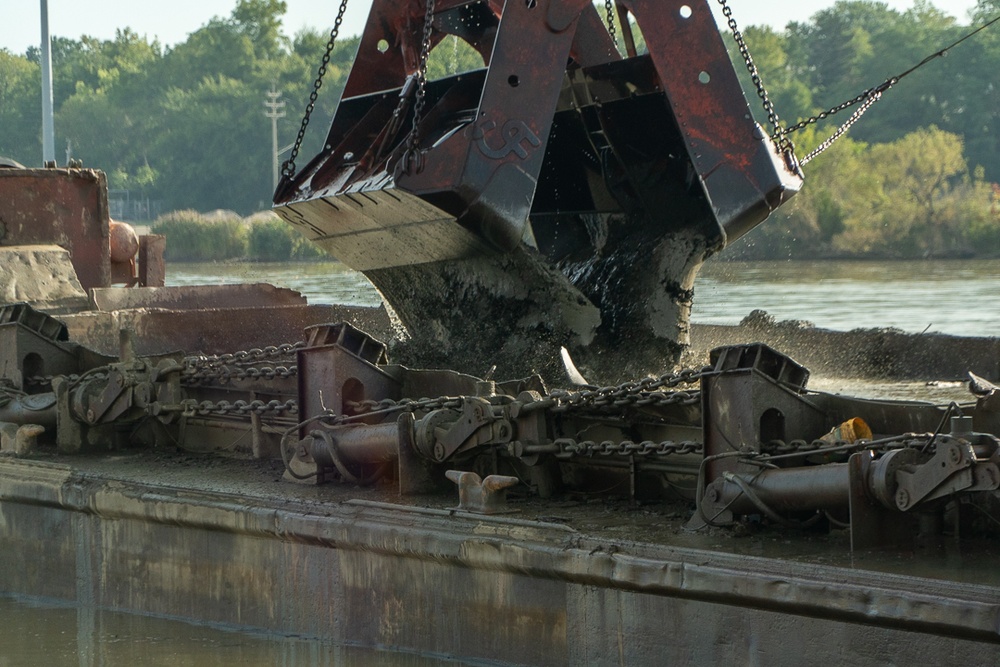 Fairport Harbor Dredging