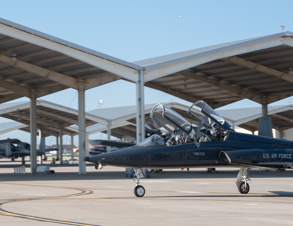 Whiteman AFB T-38 Maintainers