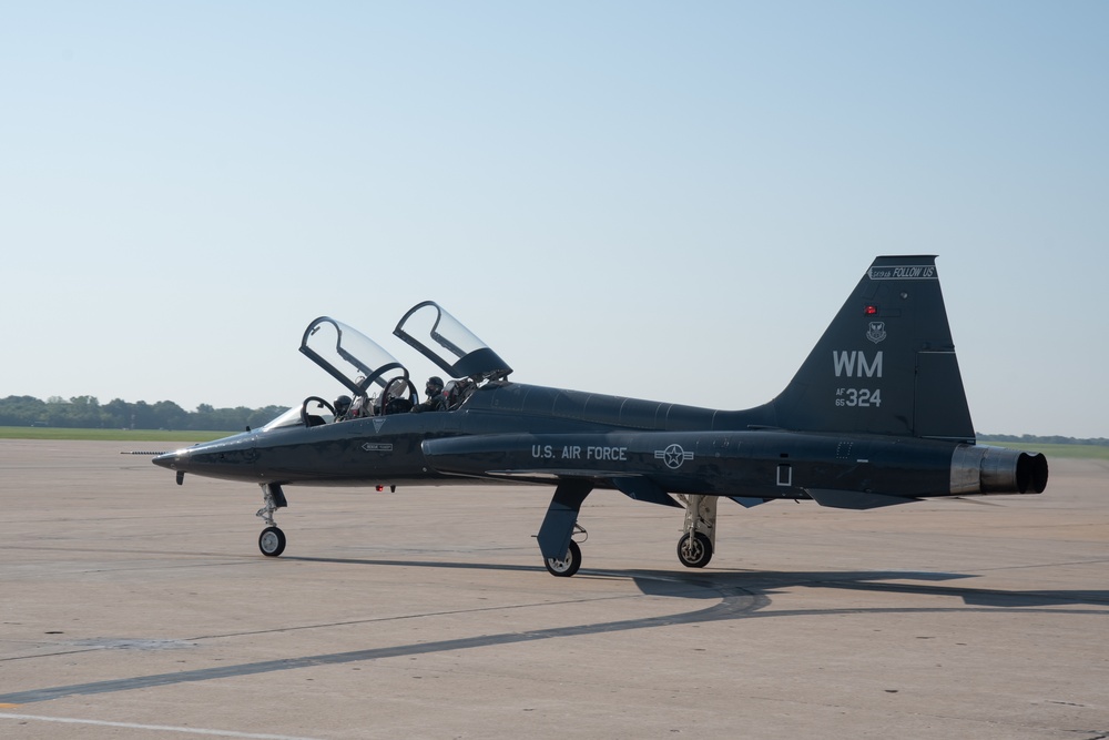 Whiteman AFB T-38 Maintainers