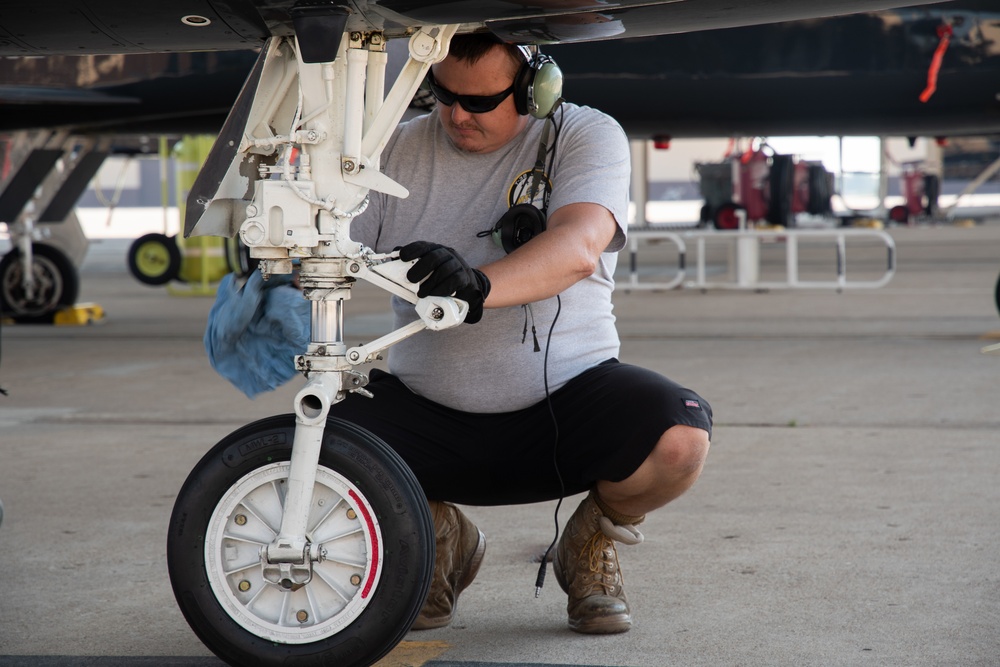 Whiteman AFB T-38 Maintainers