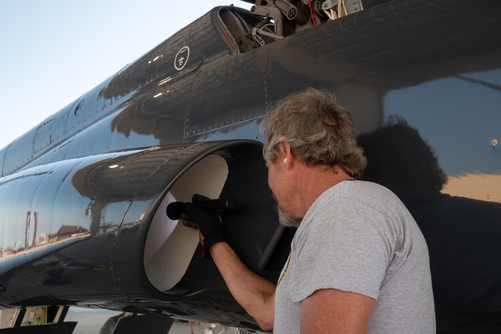 Whiteman AFB T-38 Maintainers