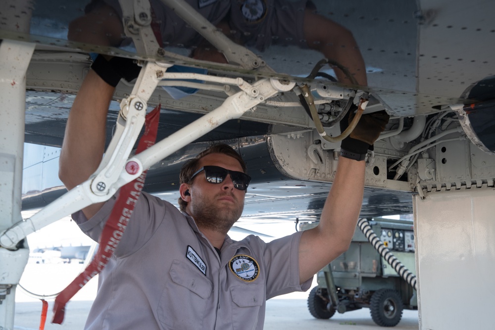 Whiteman AFB T-38 Maintainers