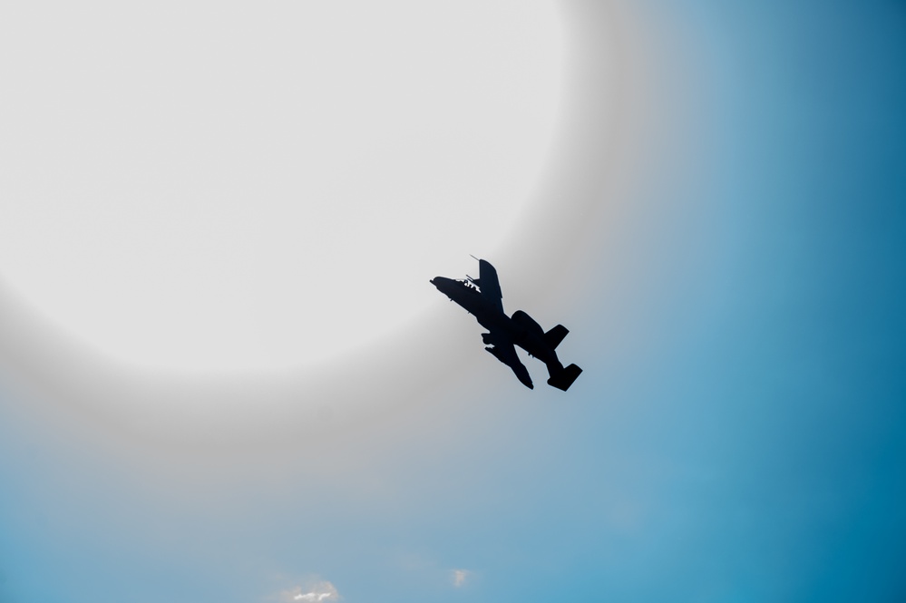 Pilots compete in Hawgsmoke 2022