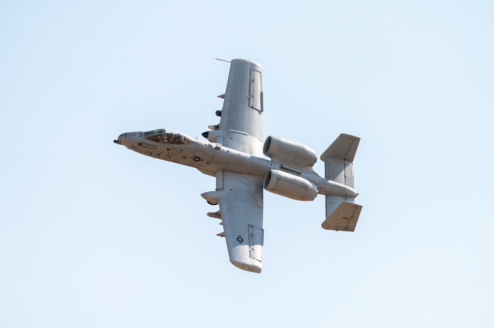 Pilots compete in Hawgsmoke 2022