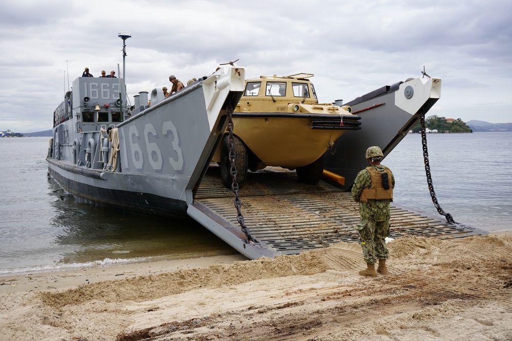 UNITAS 2022: Navy and Marine Corps team conduct amphibious operations