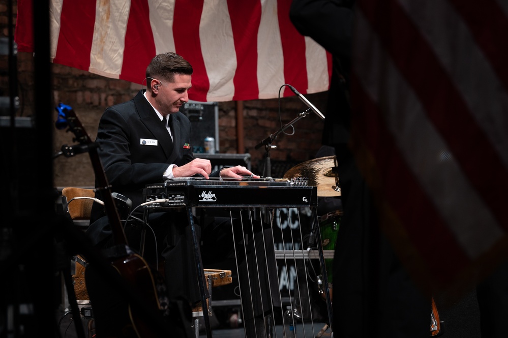 Navy Band Country Current performs in Marion, Va.