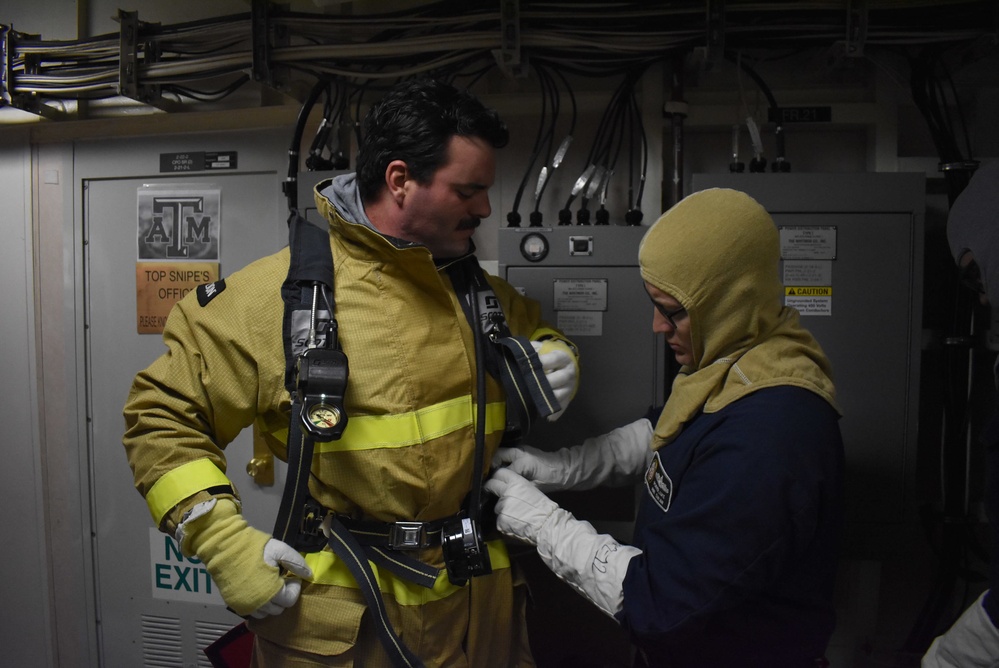 USS Billings Conducts a Damage Control Drill