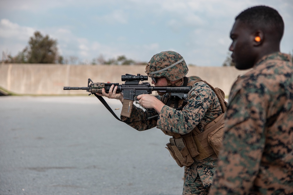 CLR-37 Marines conduct Table 3-6, Combat Marksmanship Range