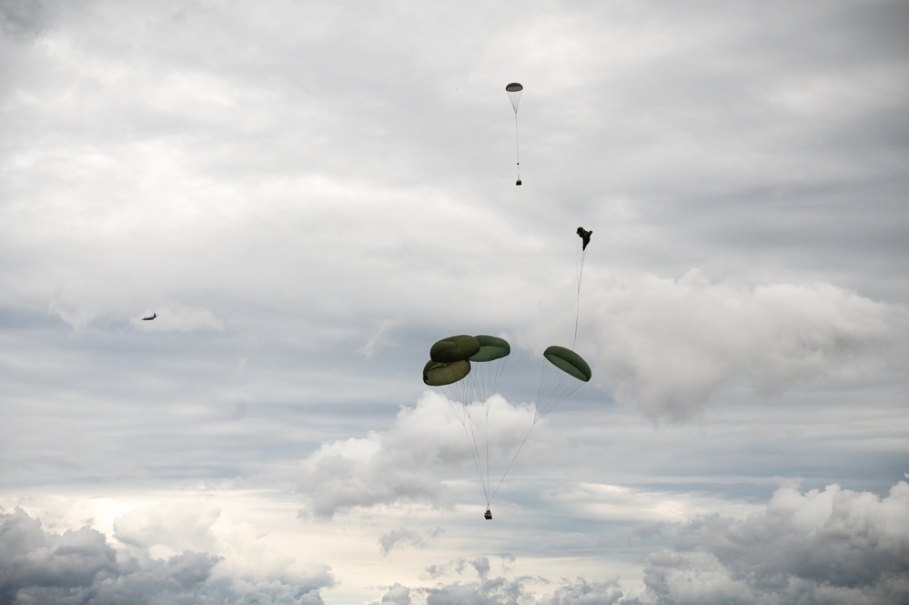 M119 Howitzer Dropped by 173rd Airborne Brigade During Airborne Operation