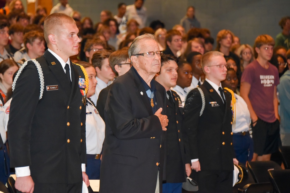 Tennessee National Guard assist with MOH visits to local high schools
