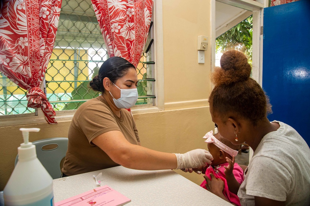 Pacific Partnership 2022 conducts medical exams at Kukum Area Health Center