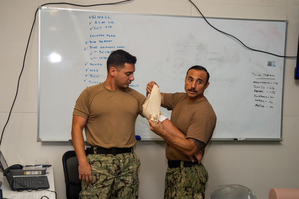 Pacific Partnership 2022 conducts trauma response training