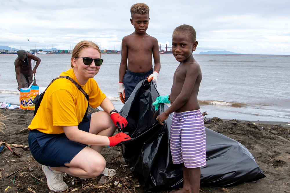 Pacific Partnership 2022 participates in beach clean-up at Mataniko River Mouth