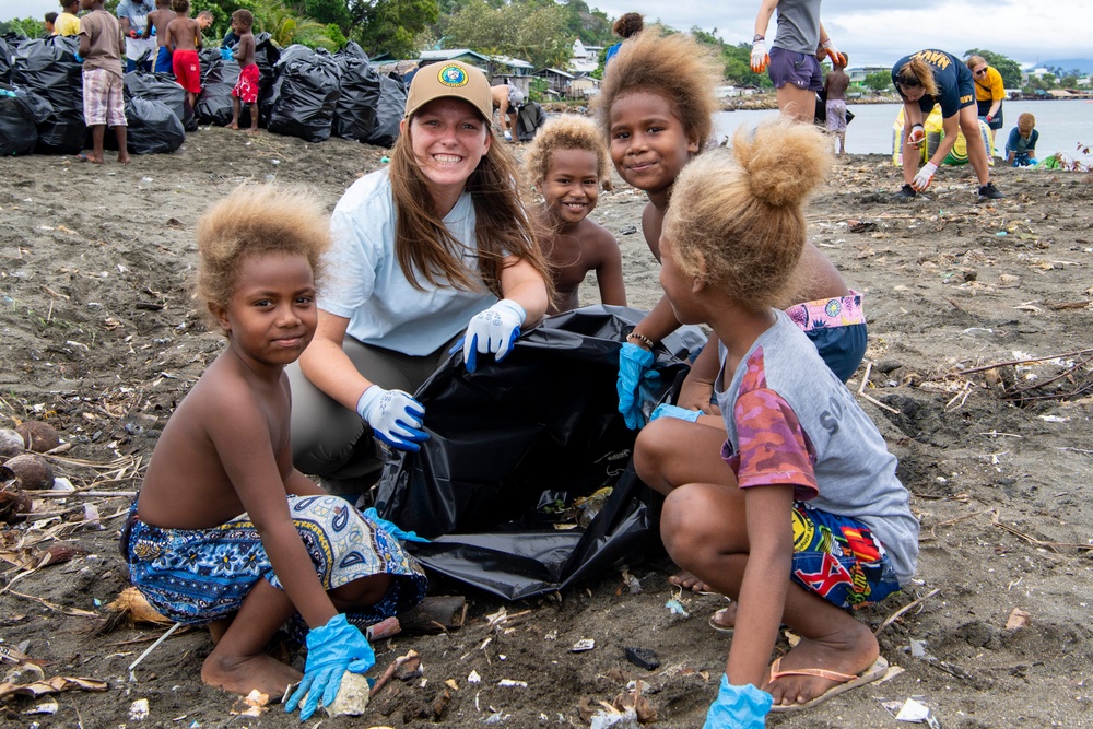 Pacific Partnership 2022 participates in beach clean-up at Mataniko River Mouth