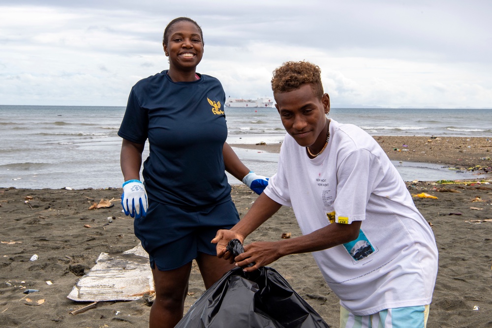 Pacific Partnership 2022 participates in beach clean-up at Mataniko River Mouth