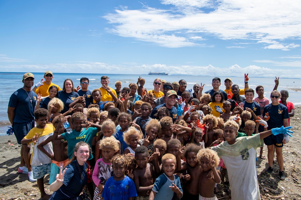 Pacific Partnership 2022 participates in beach clean-up at Mataniko River Mouth