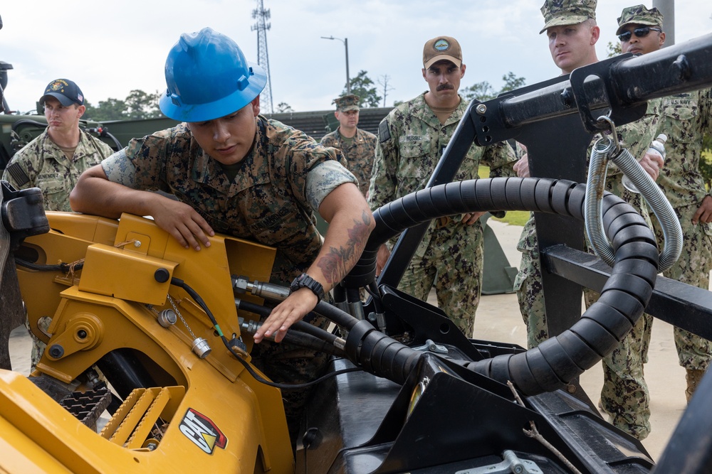 U.S. Navy Amphibious Warfare Course